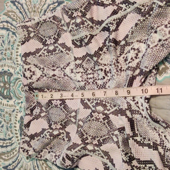 Snake Skin High Waisted Battle Pants Capris from Blackmilk - Picture 3 of 6